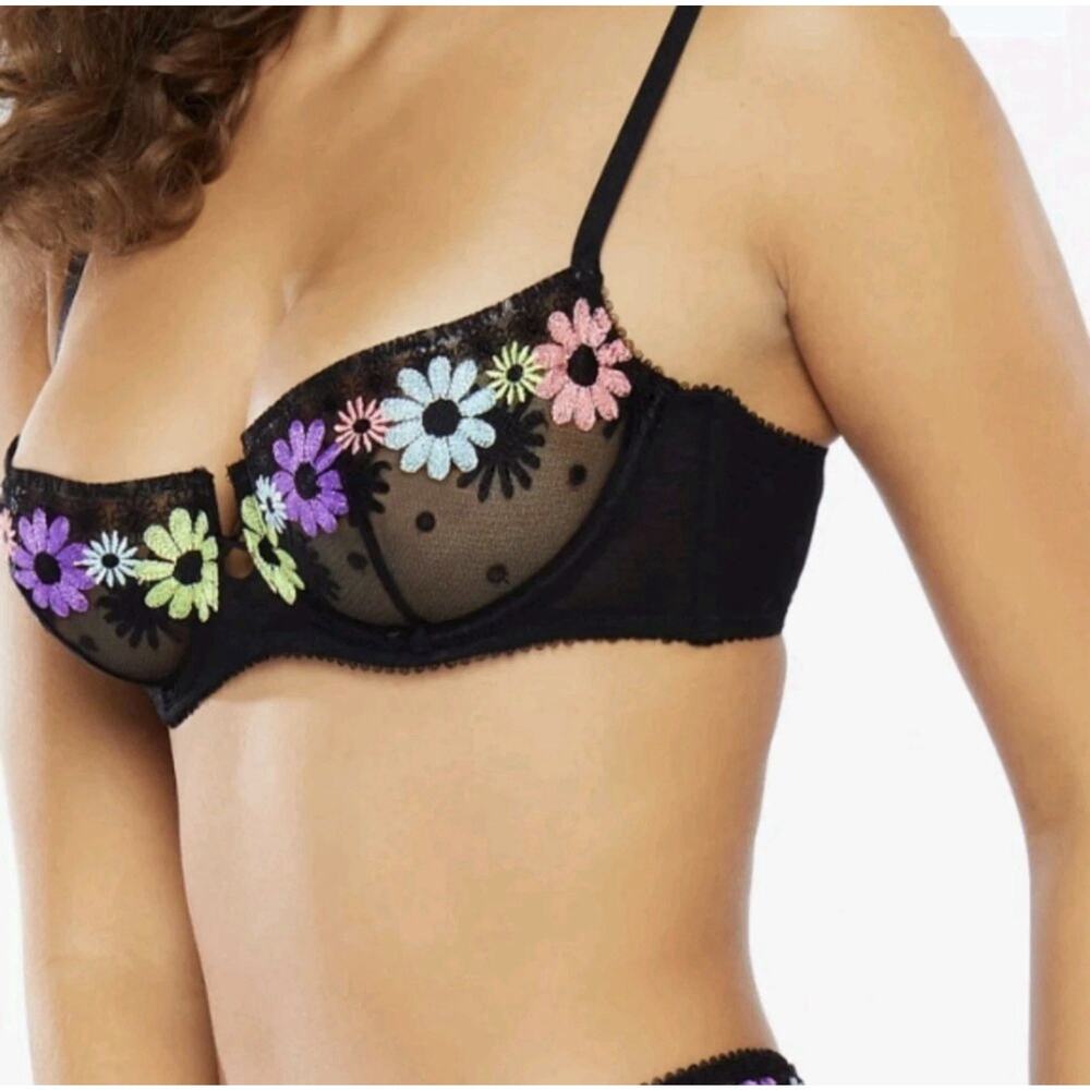 Savage x Fenty Black Mesh Bra‎ Free Spirit Floral Embroidery 32DDD Floral 3D